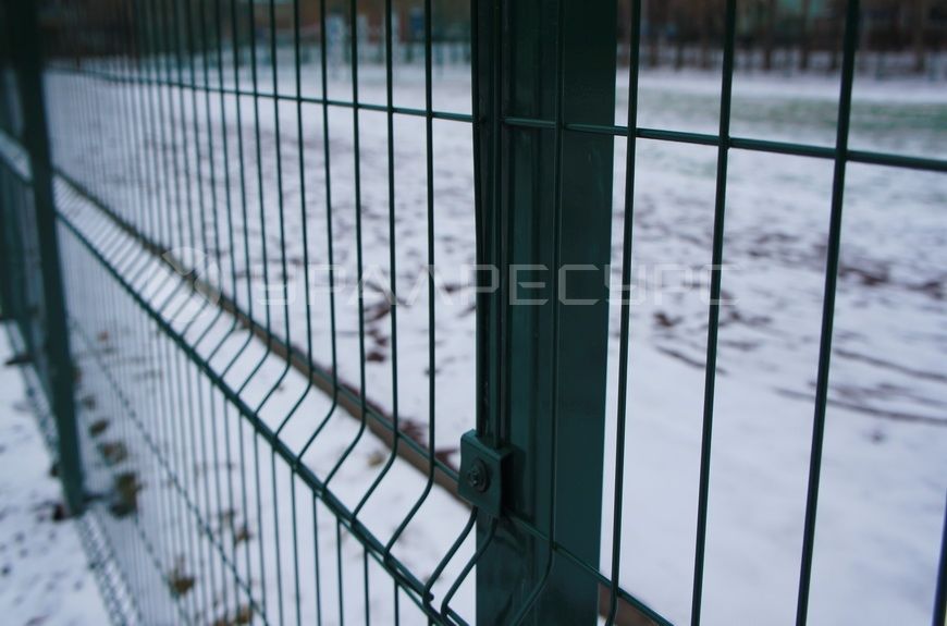 Поставка продукции для ограждения спортивной площадки школы